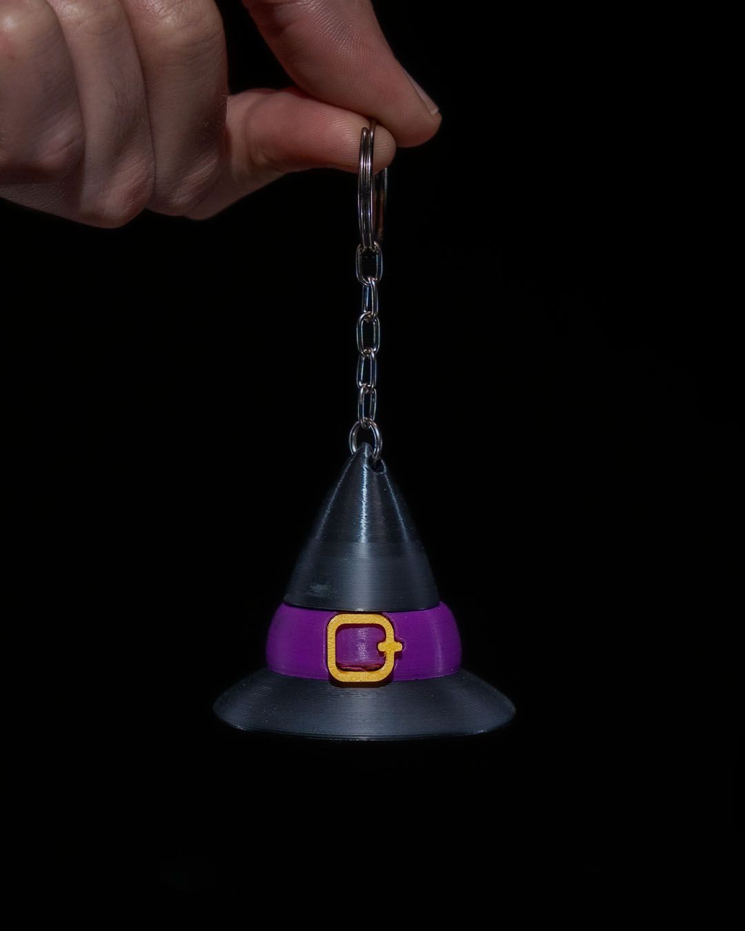 Spinning Witch Hat Keychain – Halloween Fidget Toy - Image 5