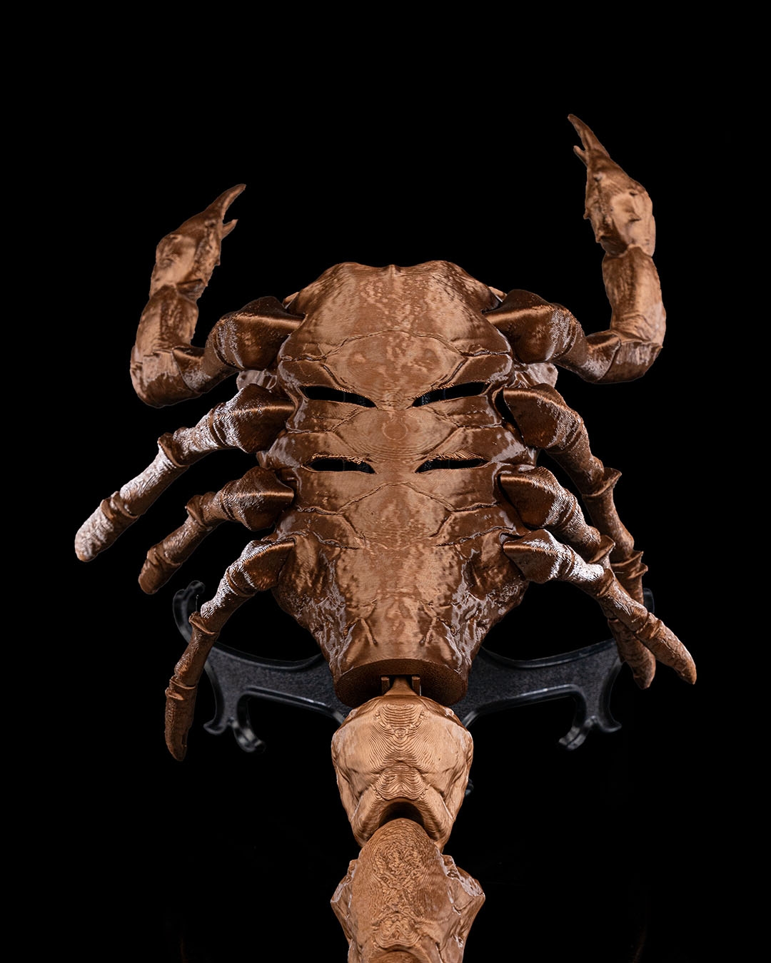 Scorpion Grasp Halloween Mask - Image 5