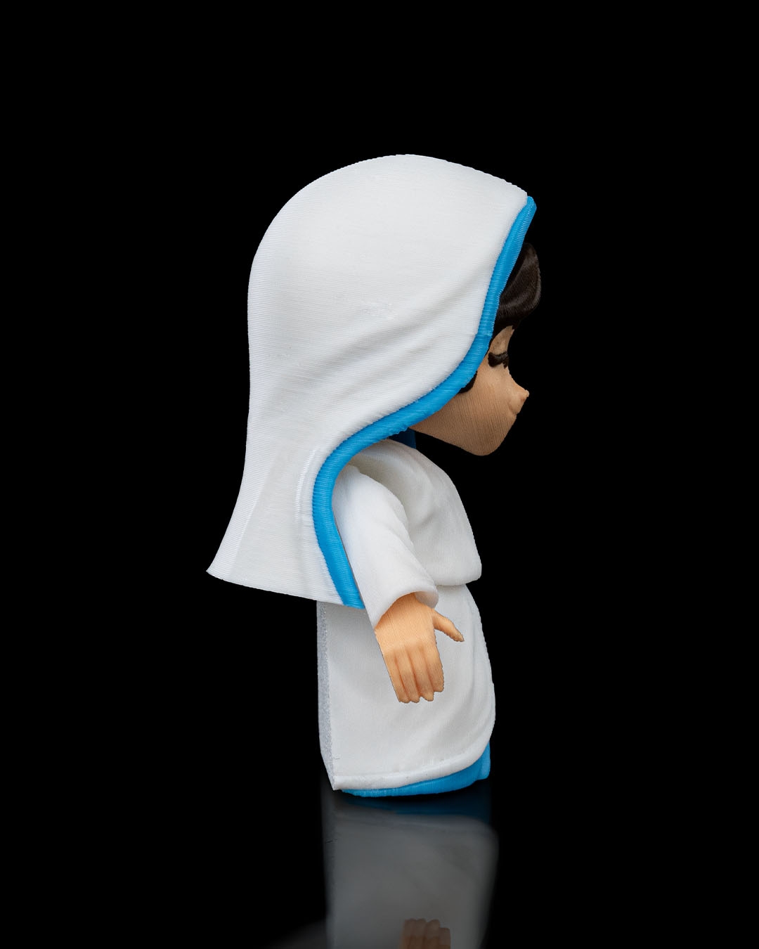 Mary - Image 6