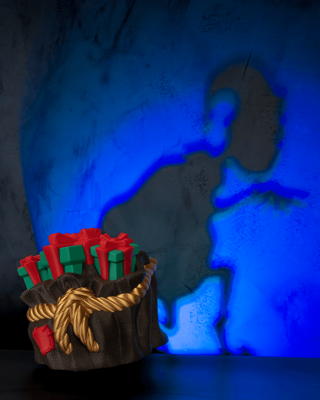 Sneaky Snatcher Table Lamp - Image 3