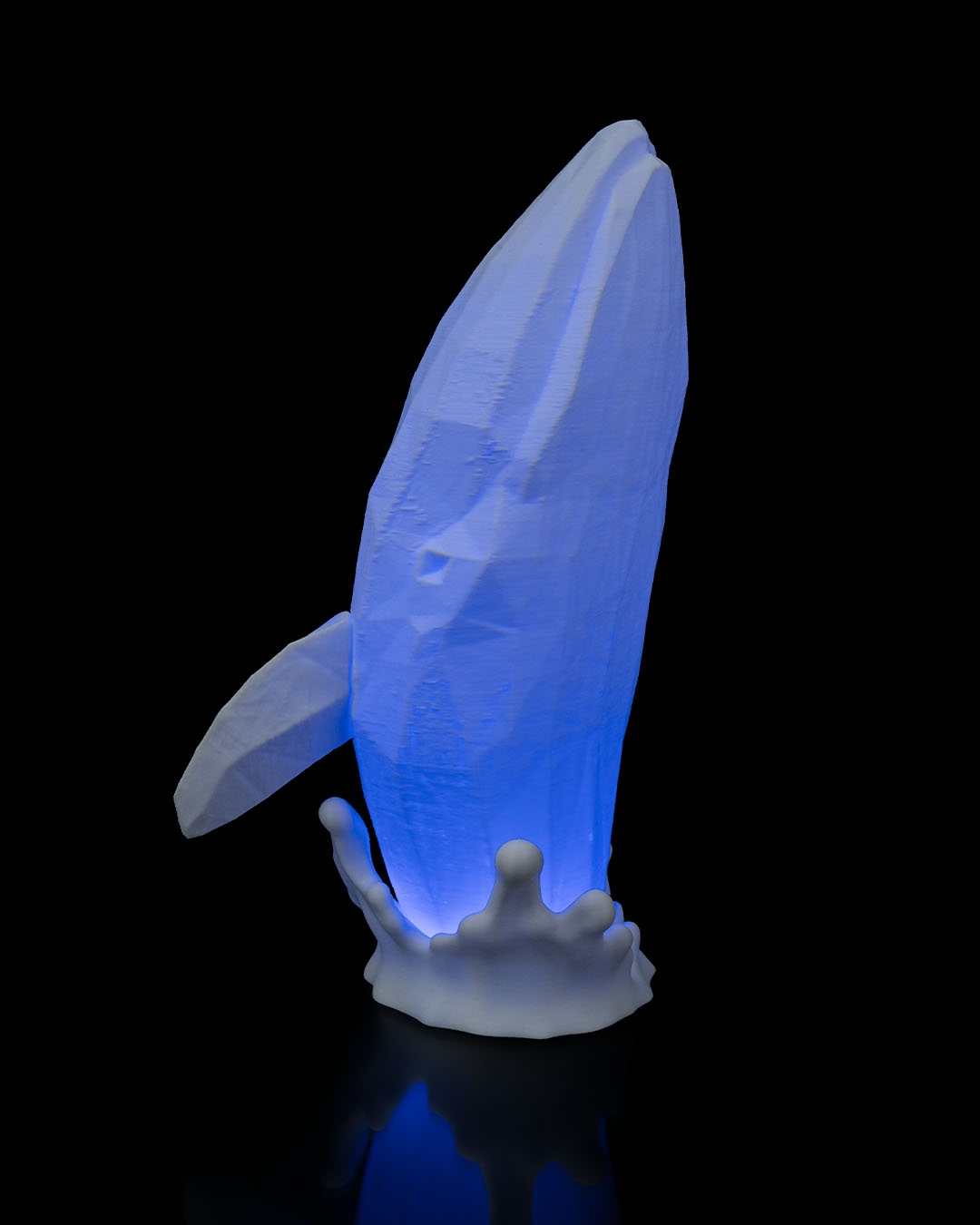 Low Poly Whale Table Lamp - Image 2