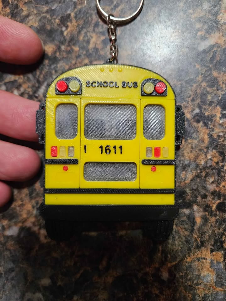 Personalized 3D-Printed School Bus Keychain (custom made) - Image 2