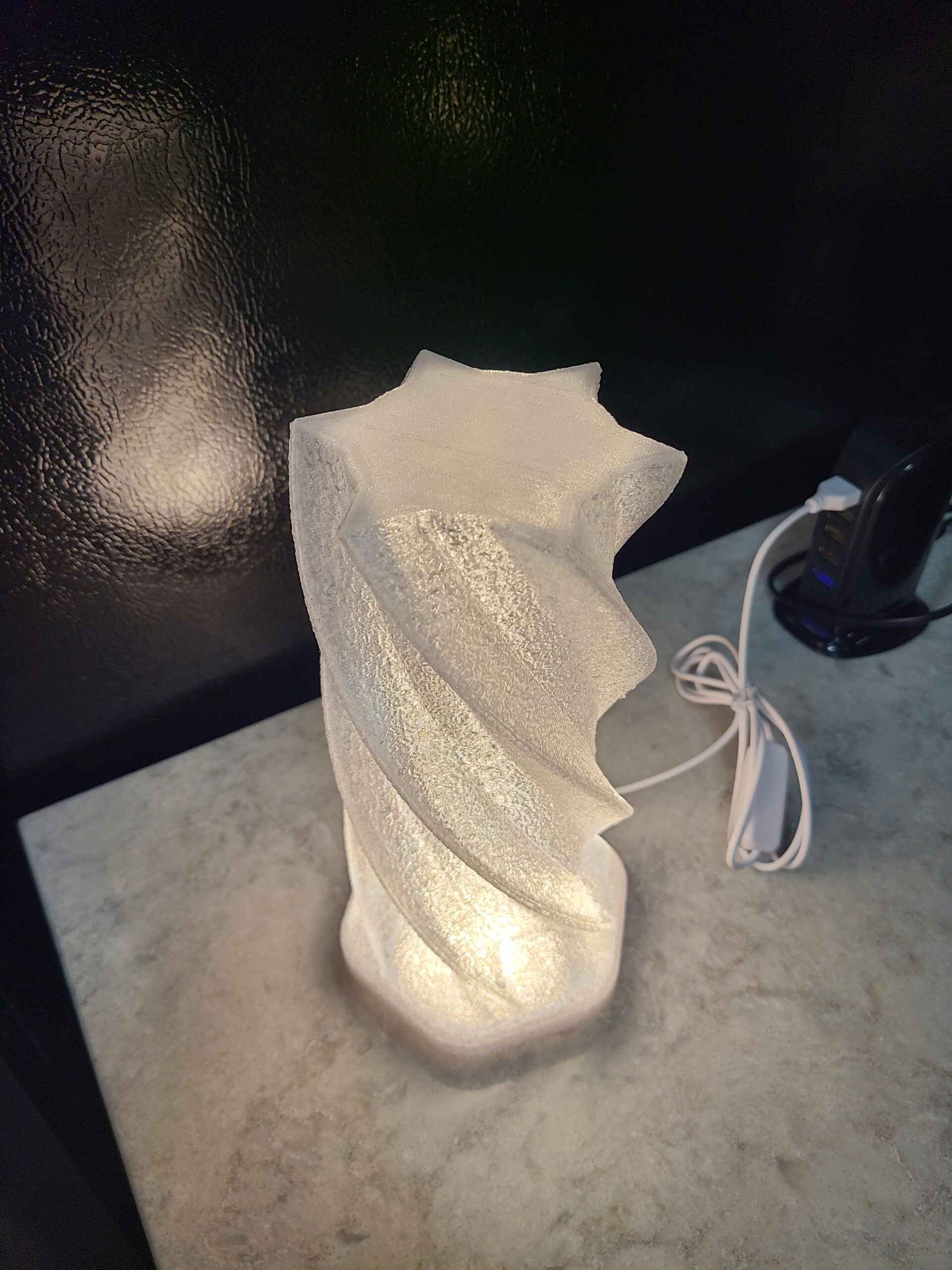 Triangle Twisting Spiral LED Lamp