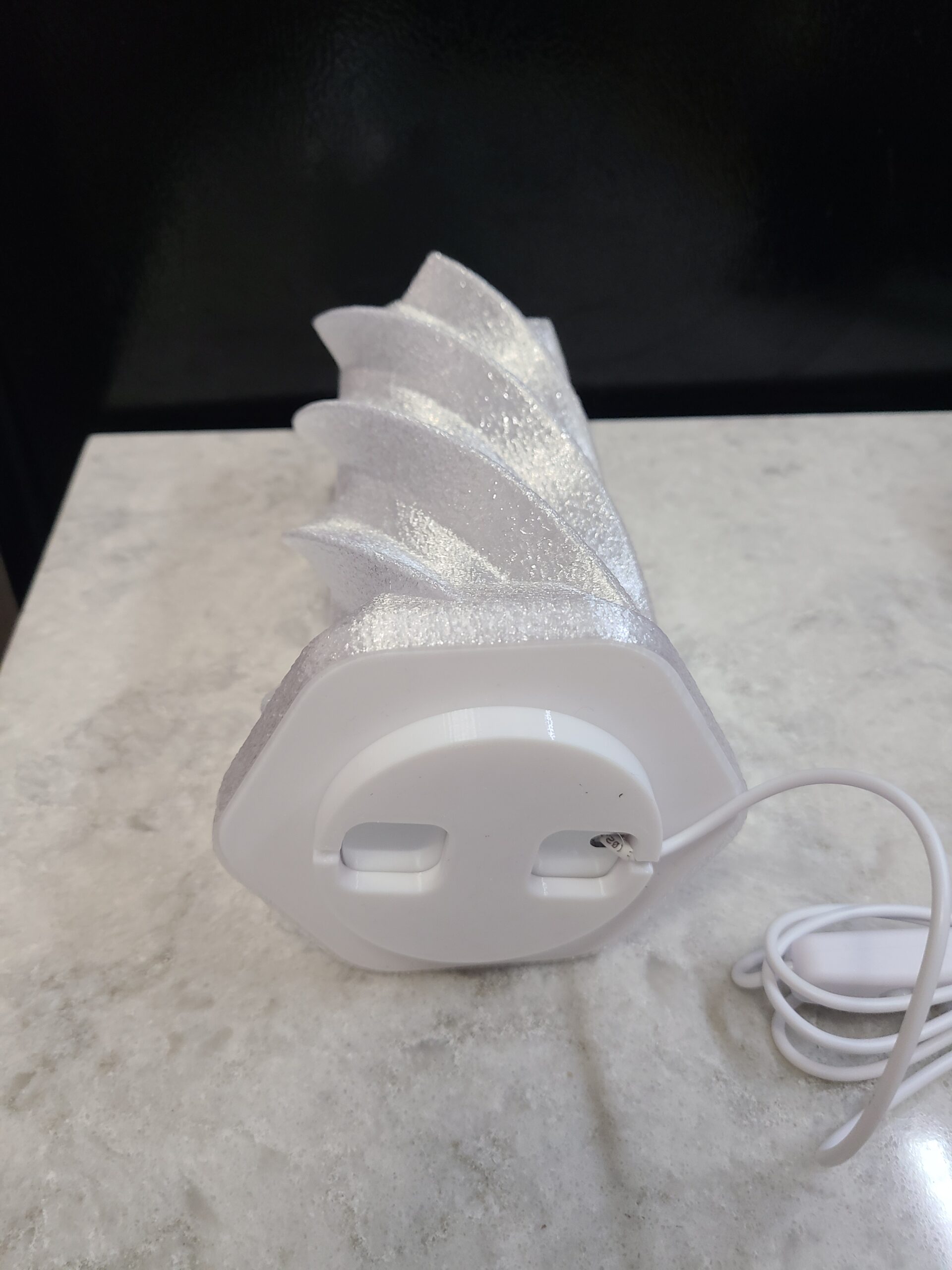 Triangle Twisting Spiral LED Lamp - Image 4