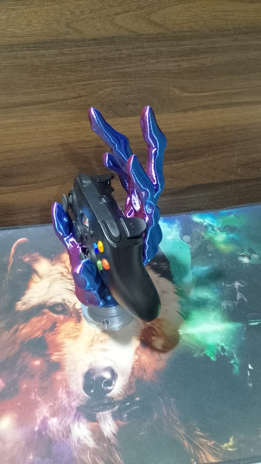 6-Finger Alien Hand Controller Holder - Image 11