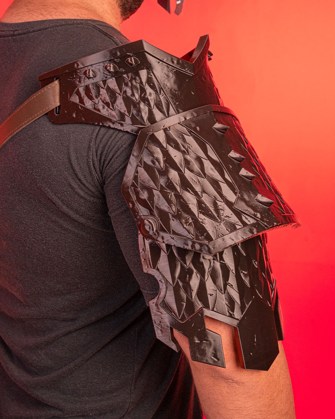 Wyrmbane Shoulder Pad - Image 4